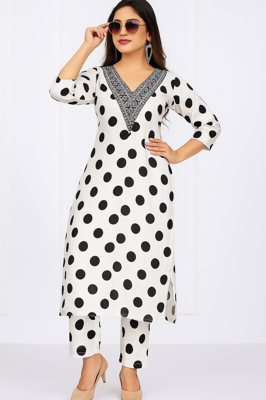 The Art of Simplicity – Zivora Khadi Collection”